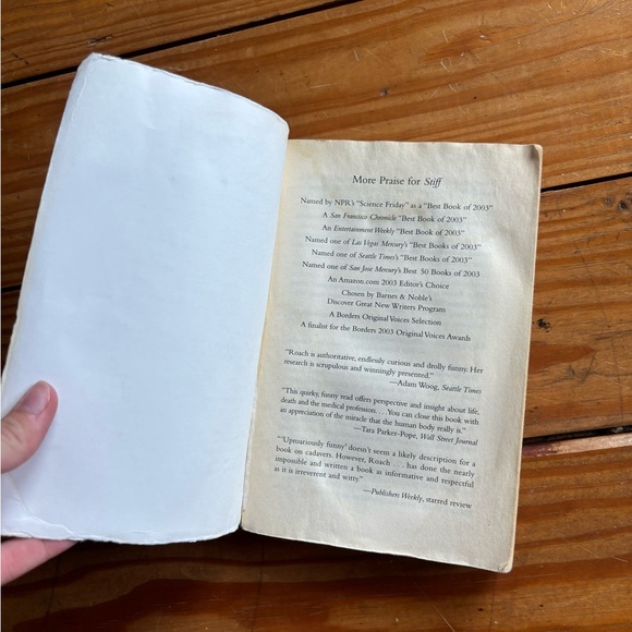 (255) STIFF BOOK - Picture 6 of 12